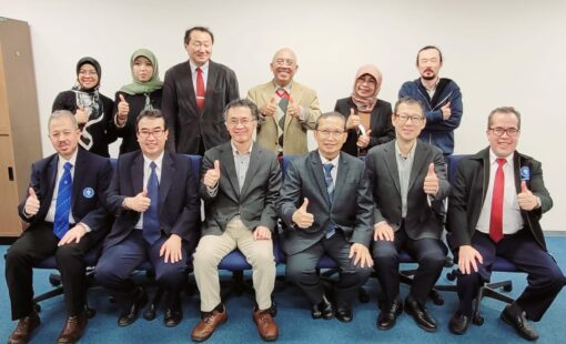 ba2100bc-dfcb-49a4-992e-1e2e01aee57d