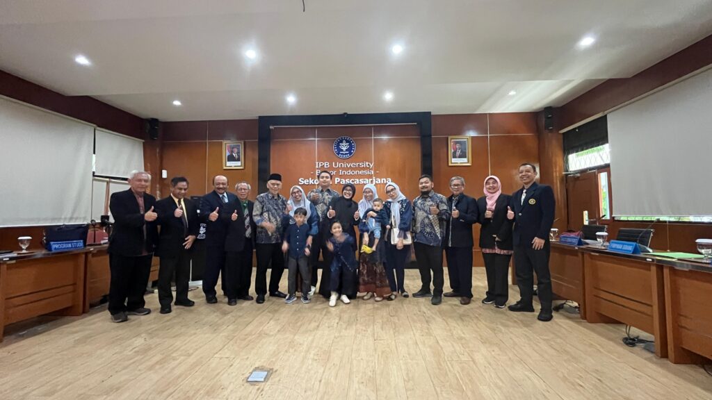 Sidang promosi Rizka Nabilah