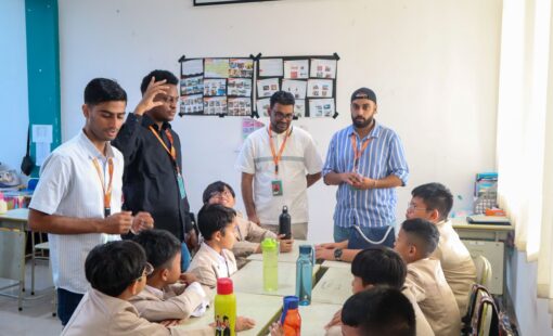 IMG_0657 (1) Peserta ISCoNREM 2025 memberikan pembelajaran interaktif kepada siswa kelas 5 SD Bina Insani Bogor