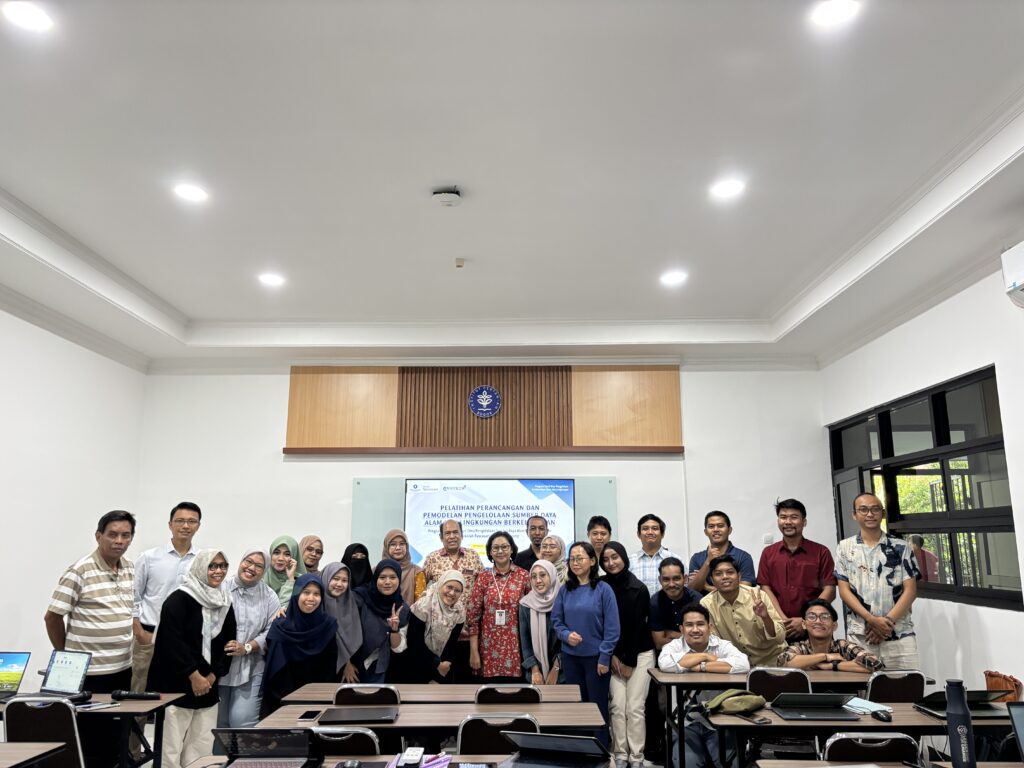 Pembukaan Pelatihan Perancangan dan Pemodelan PSDAL Berkelanjutan